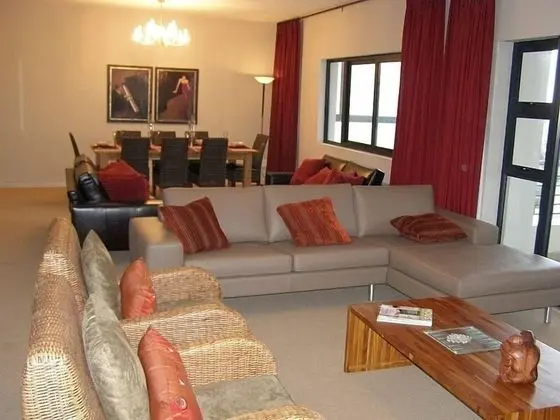 3 Bedroom Apartment 6 guests