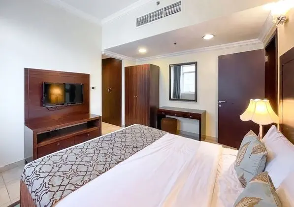 One Bedroom Apartment