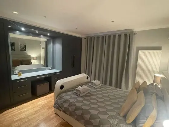 Comfort Tek Büyük Yataklı Oda