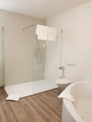 Üç Kişilik Oda