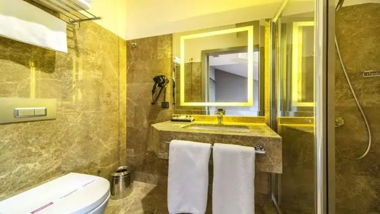 Standart Oda, Şehir Manzaralı