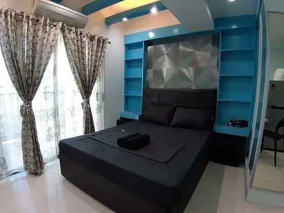 Tek Büyük veya İki Ayrı Yataklı Oda, Balkon