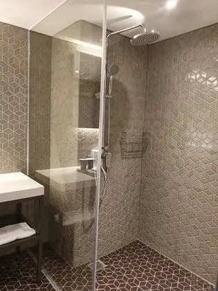Standard Tek Büyük Yataklı Oda, Penceresiz