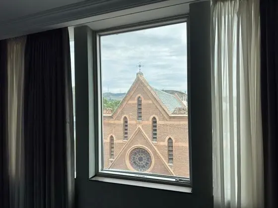 Panoramic Tek Büyük Yataklı Oda