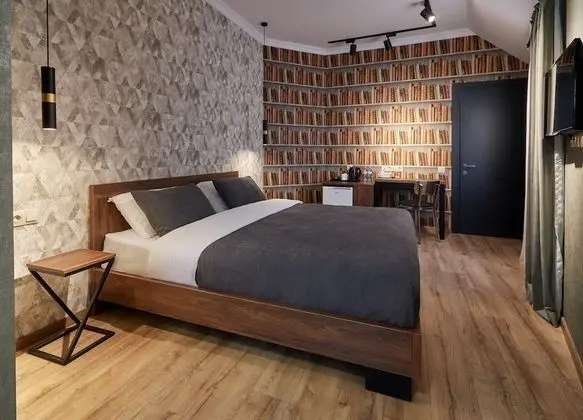 Tek Büyük Yataklı Oda