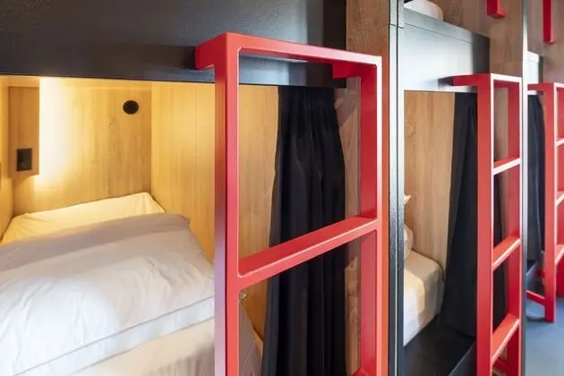 Deluxe Ortak Ranzalı Oda, Sadece kadınlar için, Sigara İçilmez