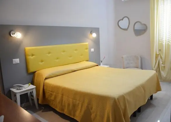 Standard Tek Büyük veya İki Ayrı Yataklı Oda