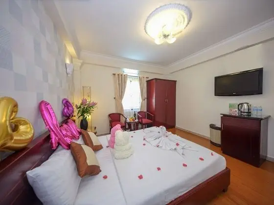 Deluxe Tek Büyük Yataklı Oda