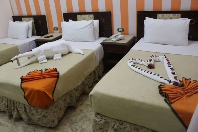 Üç Kişilik Oda