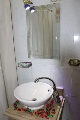 Üç Kişilik Oda