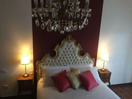 Junior Süit, Balkon