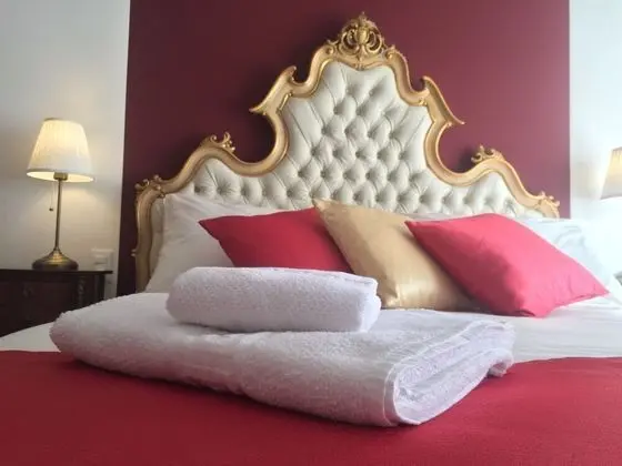 Junior Süit, Balkon