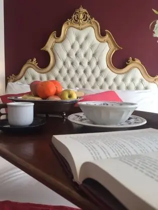 Junior Süit, Balkon