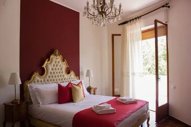 Junior Süit, Balkon