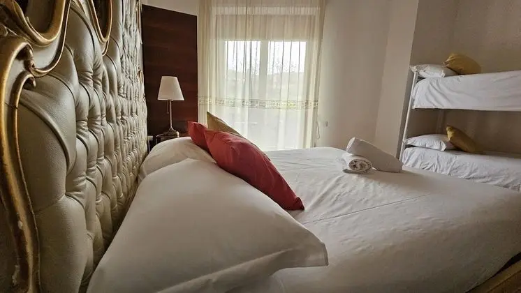 Junior Süit, Balkon