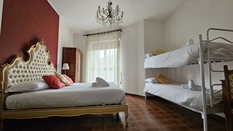 Junior Süit, Balkon