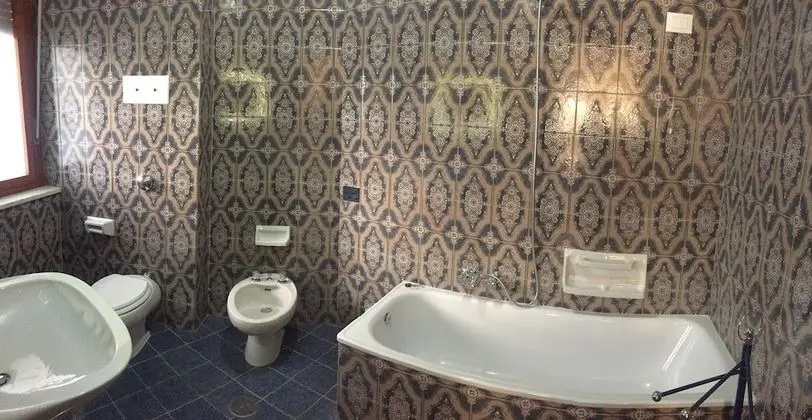 Junior Süit, Balkon