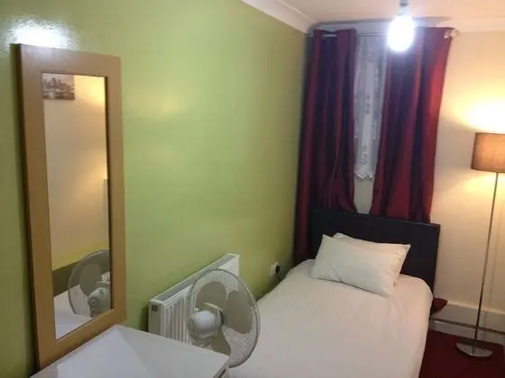 Basic Tek Kişilik Oda