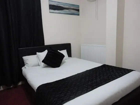 Tek Büyük Yataklı Oda