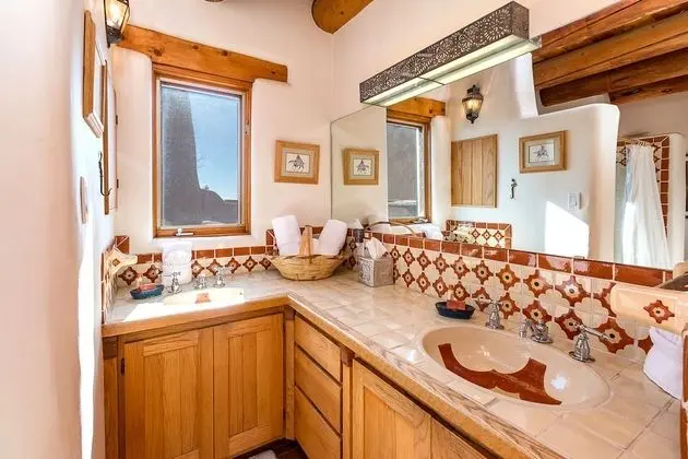 Ev, Birden Çok Yatak, Veranda, Şehir Manzaralı
