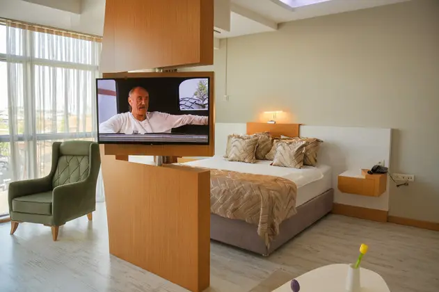Studio, Şehir Manzaralı