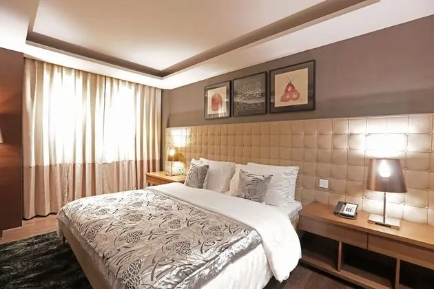 Suite Room