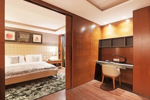 Suite Room