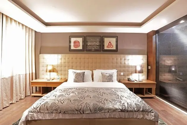 Suite Room