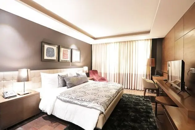 Suite Room