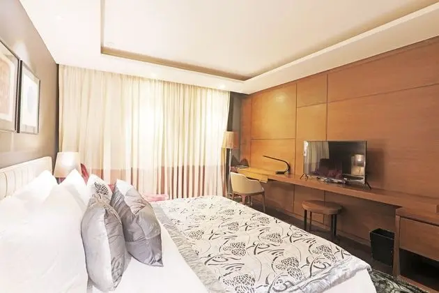 Suite Room