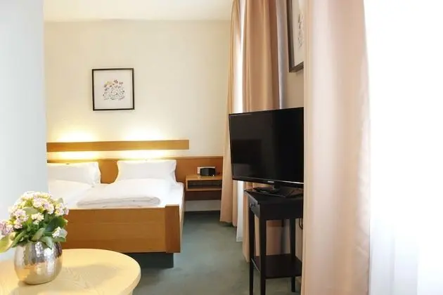 Economy Tek Büyük Yataklı Oda, Özel Banyo