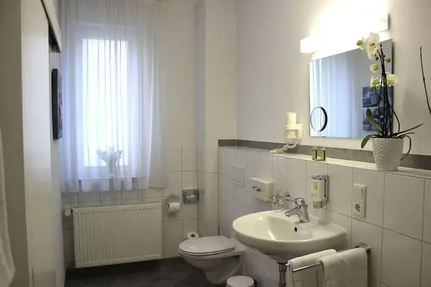 Economy Tek Büyük Yataklı Oda, Özel Banyo
