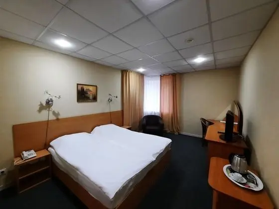 Standard Tek Büyük Yataklı Oda