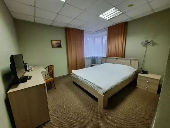 Standard Tek Büyük Yataklı Oda