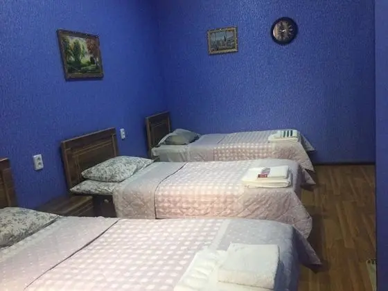 Üç Kişilik Oda
