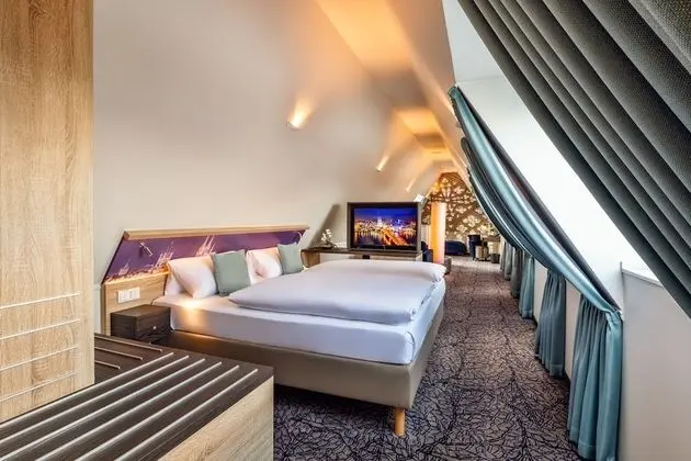 Junior Süit
