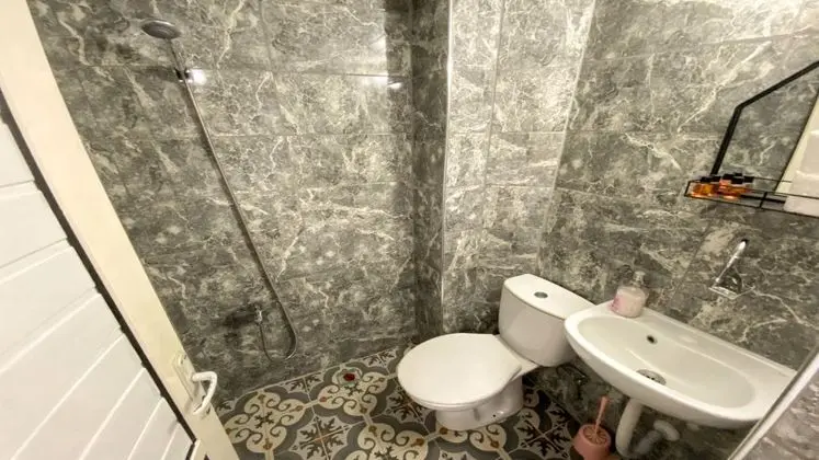 Aile Odası, Bahçe Manzaralı