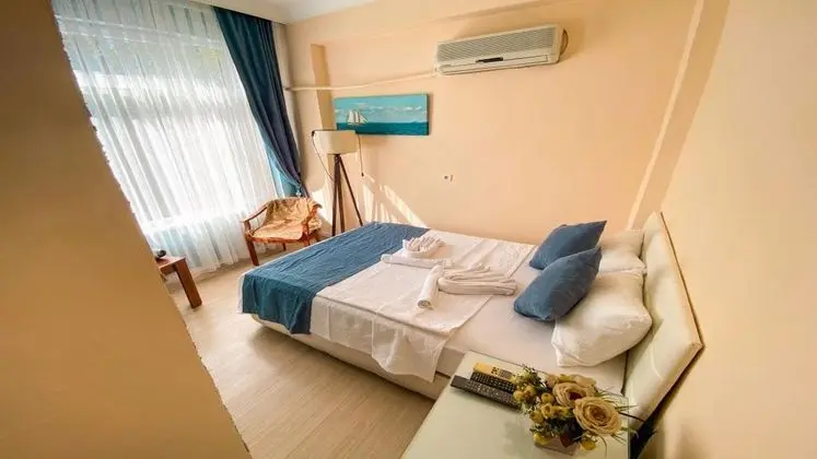 Çift Kişilik, Bahçe Manzaralı