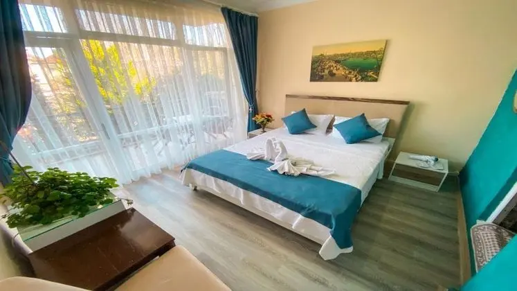 Çift Kişilik, Şehir Manzaralı, Balkonlu