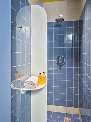 Tek Büyük Yataklı Oda, 1 Büyük (Queen) Boy Yatak, Ortak Banyo