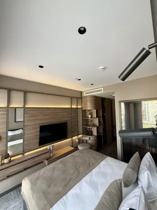 Sehir Manzarali Studio Suite