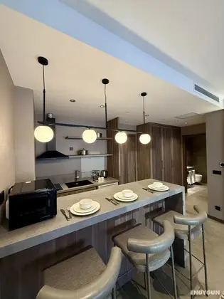 Tek Yatak Odali Suite