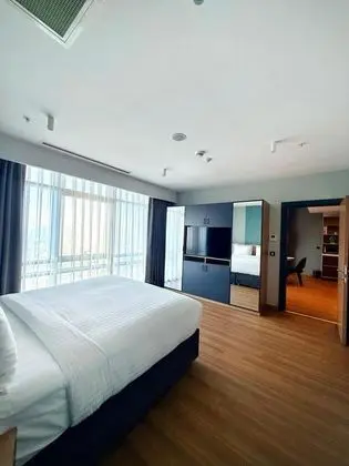 Jakuzili Suit Oda,Şehir Manzaralı,Jakuzili