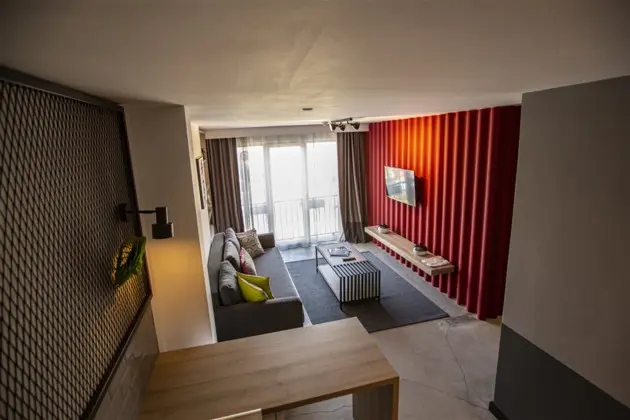 Sehir Manzarali, 1+1 Apartment Custom Oda
