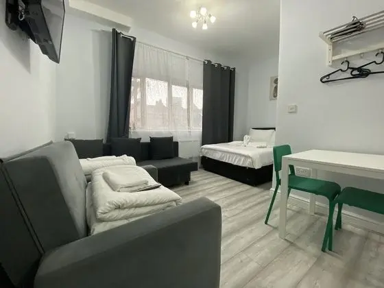 Stüdyo, Özel Banyo