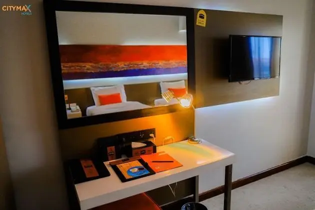 Superior Tek Büyük veya İki Ayrı Yataklı Oda, 1 Yatak Odası, Sigara İçilebilir