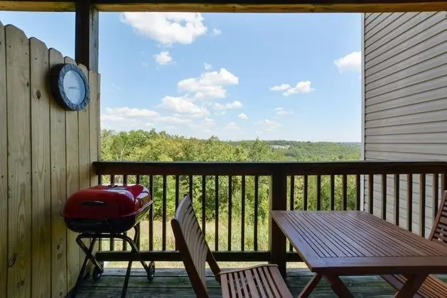Daire (CityScape - Premier Condo -VIEWS - Up)