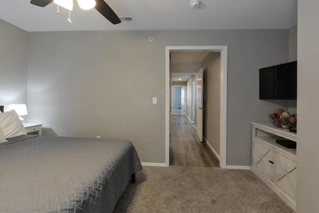 Daire (CityScape - Premier Condo -VIEWS - Up)