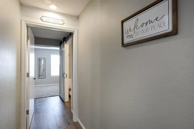 Daire (CityScape - Premier Condo -VIEWS - Up)