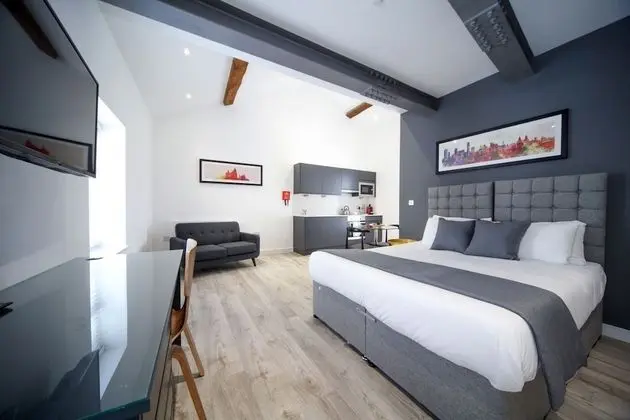 Studio Apartment - Sleeps 2